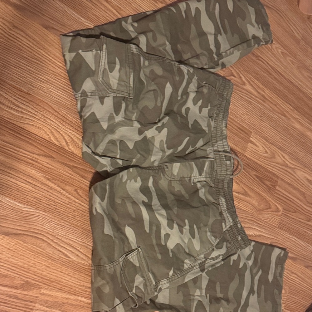 George Olive Cargo Pants